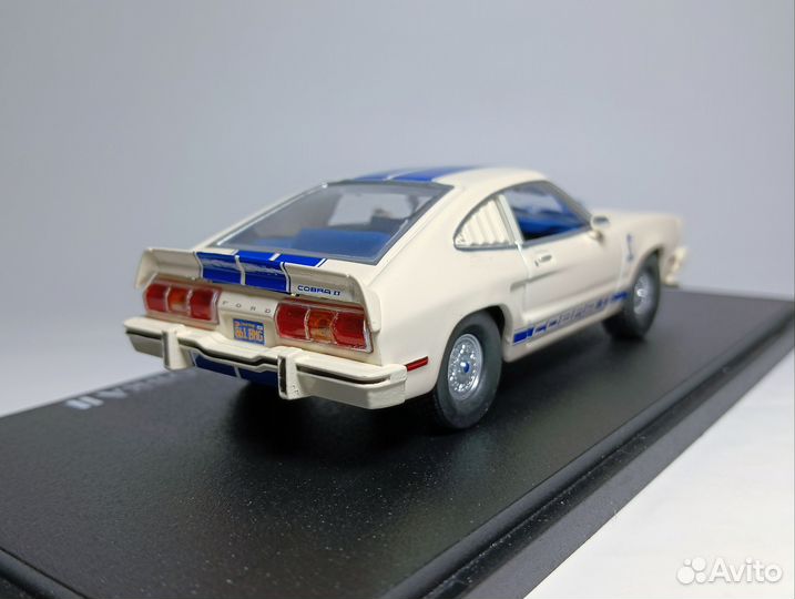 Модель 1/43 Ford Mustang Cobra II 1976 Greenlight