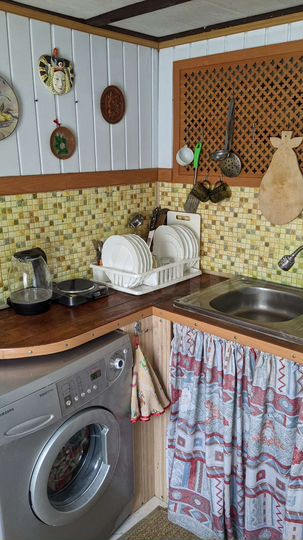 Дом 22 м² на участке 5 сот.