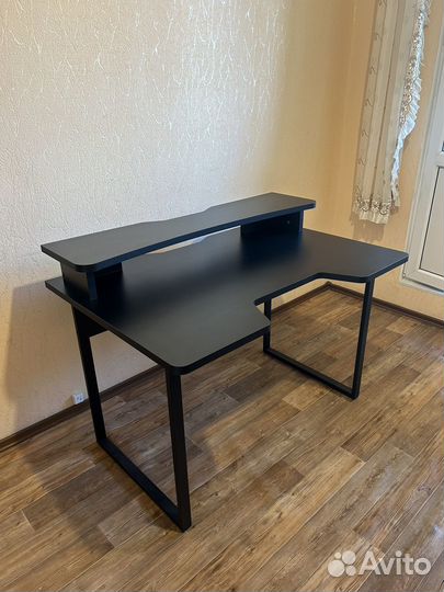 Геймерский стол