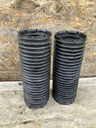 Пыльник переднего амортизатора Ford Focus 2