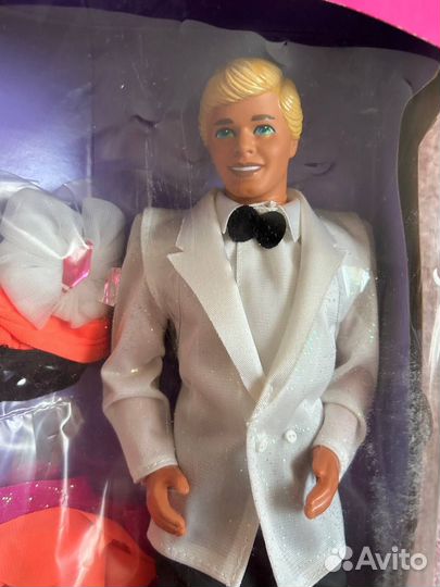 Barbie 15 Quinceanera Teresa & Costume Ball KEN