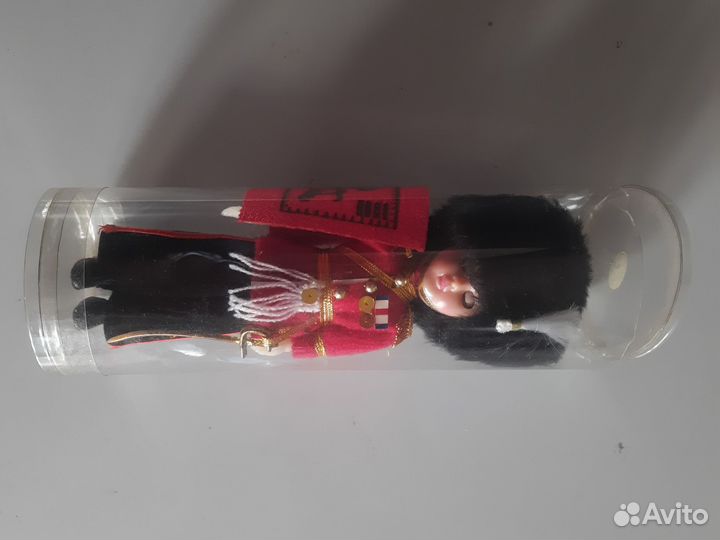 Коллекционная кукла (Англия)