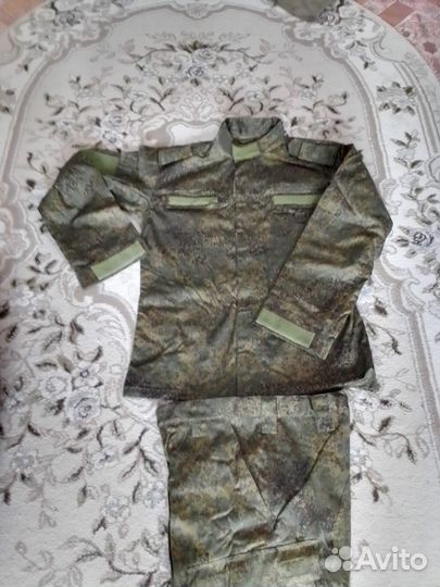Военная форма новая 48р