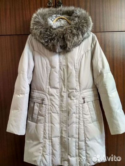 Пуховик женский