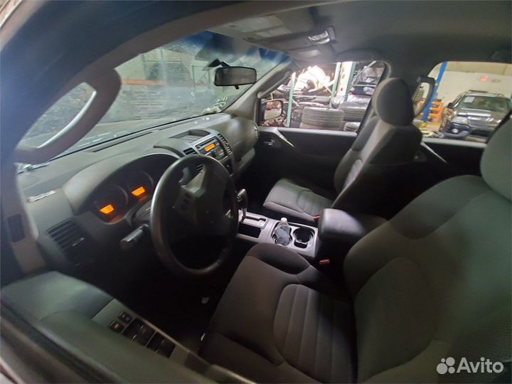Разбор на запчасти Nissan Pathfinder 2004-2014