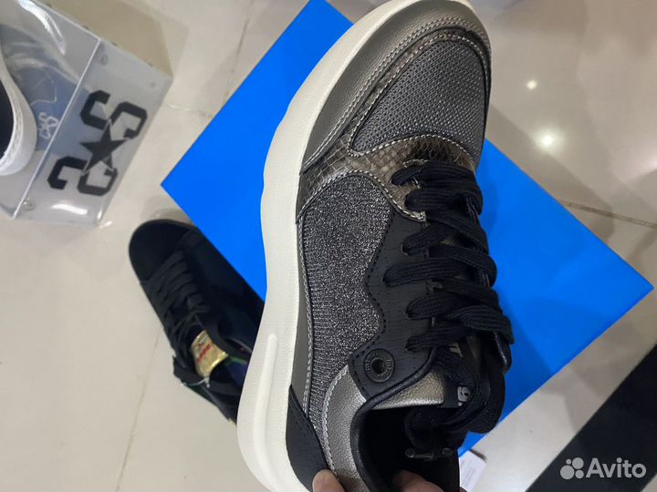 Кроссовки Кеды