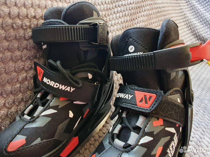 Коньки детские р26-31 хоккейные.Фирменные Nordway