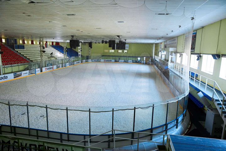 Здание, 16000 м²