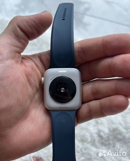 Оригинальные часы apple watch se 44 mm