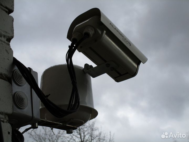 Поворотное устройство для видеонаблюдения