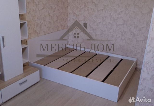 Кровать