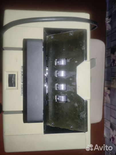 Машинка для счета денег