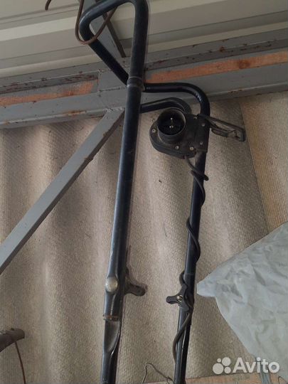 Газонокосилка электрическая