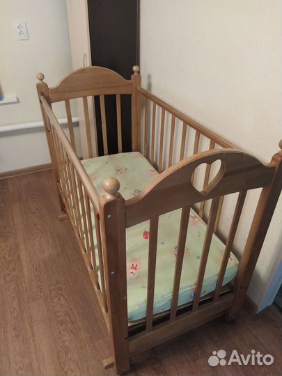 Кровать детская с поперечным маятником