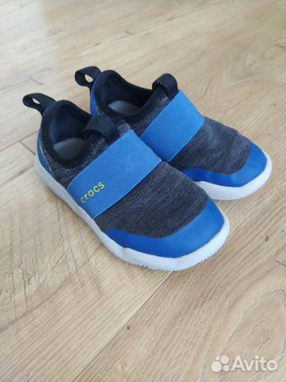 Кроссовки Crocs