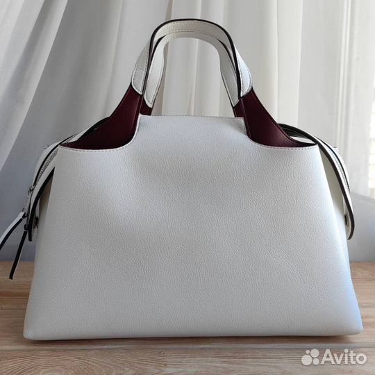 Сумка с ручками TOD'S натуральная кожа белая