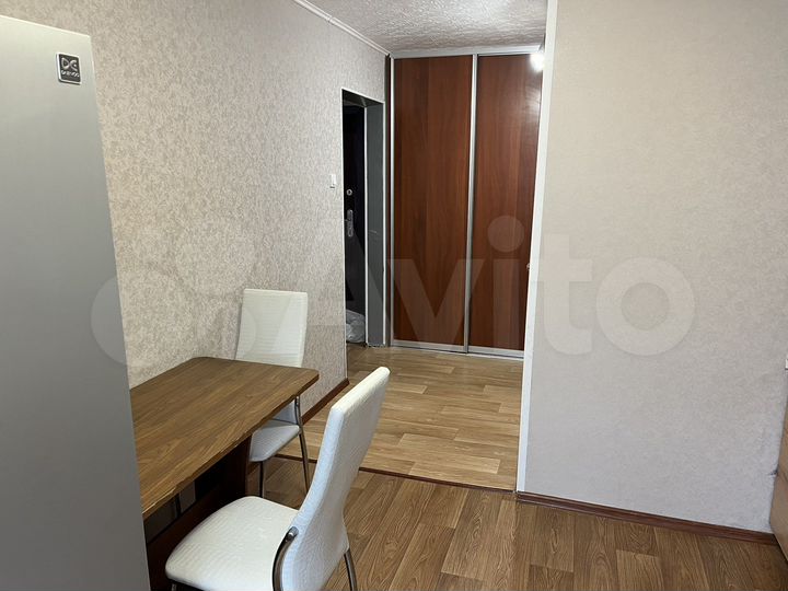 2-к. квартира, 54 м², 2/9 эт.