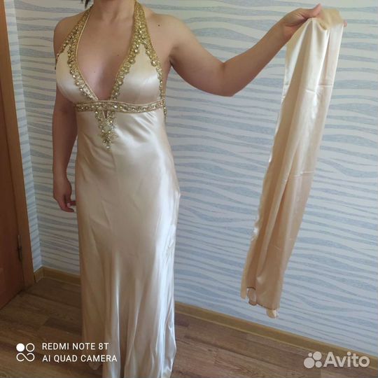Платье вечернее