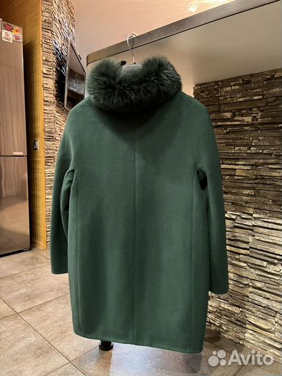 Зимнее пальто 44-46 темно-зеленое