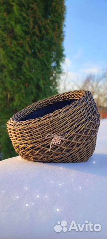 Кашпо из искусственного ротанга