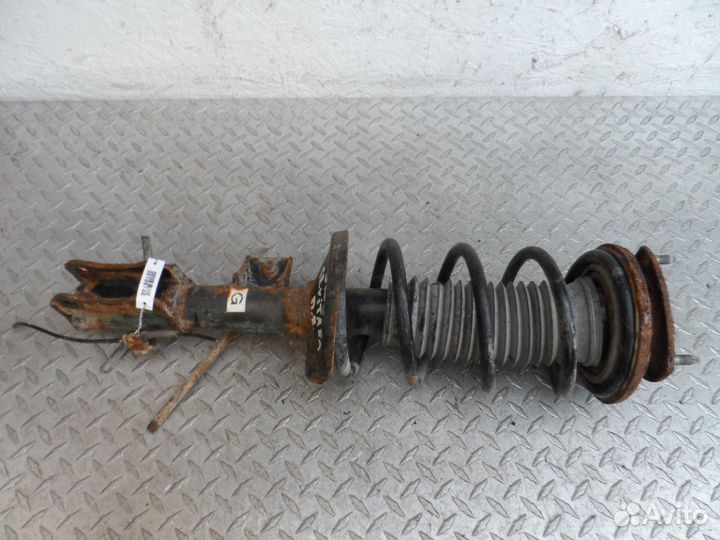 Амортизатор передний R Suzuki Grand Vitara 2 JT