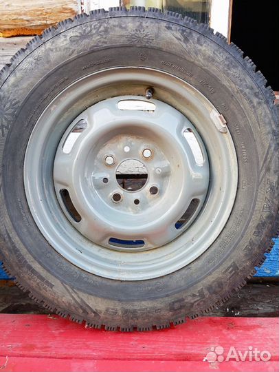 Колеса на машину