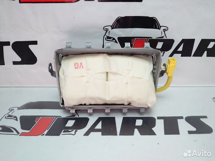 Подушка безопасности в торпедо Mitsubishi Lancer X