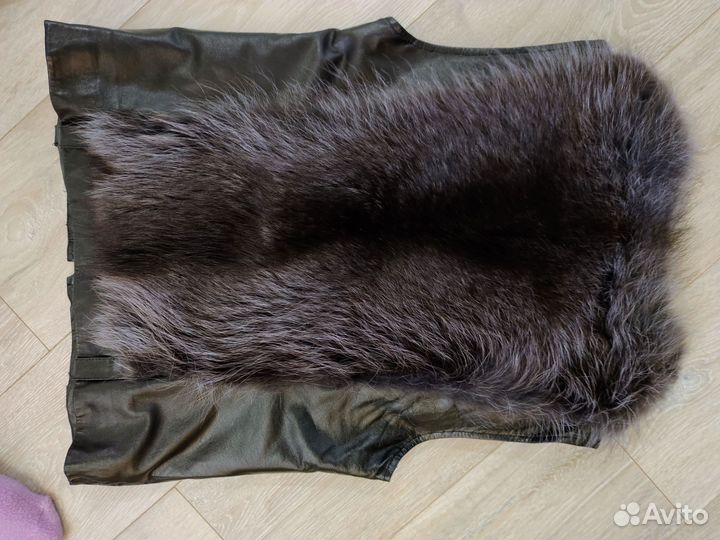 Жилетка меховая женская 48 50