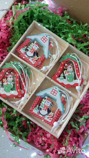 Елочные игрушки (набор) в подарочной коробке