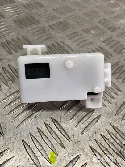 Б/У Корректор фары передний Kia Ceed JD 2012-2018