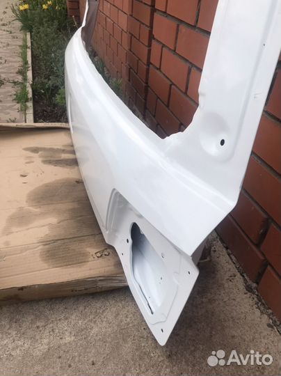 Крышка багажника toyota land cruiser 200