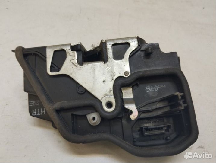 Замок двери задний правый Bmw X3 E83 2006-2010