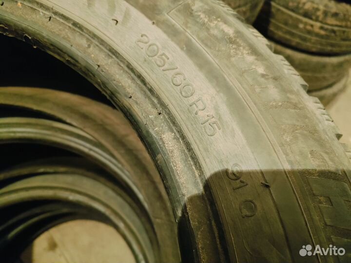 Michelin X-Ice 205/60 R15 92T