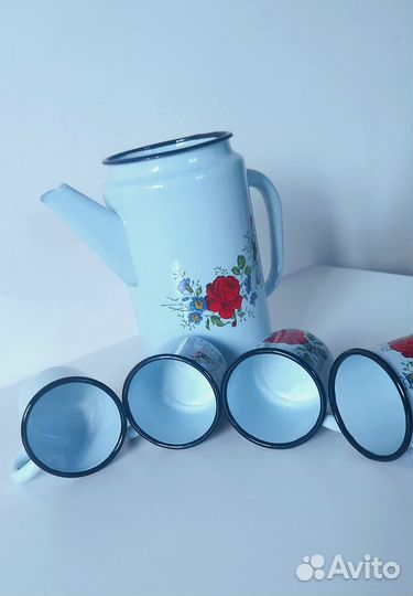 Кофейник эмалированный кружки эмалированные