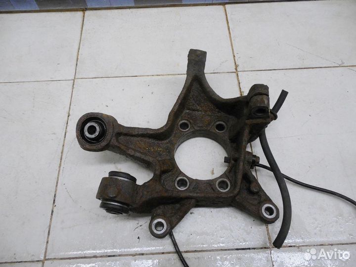 Кулак поворотный задний правый Impreza (G12) 2007