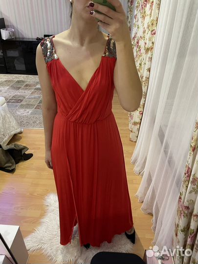 Платье вечернее