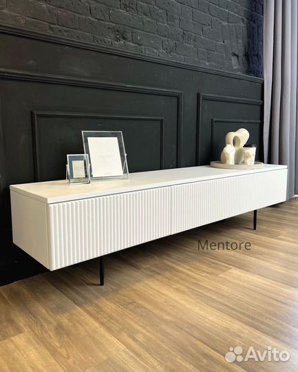 Тумба тв Filippo на опорах