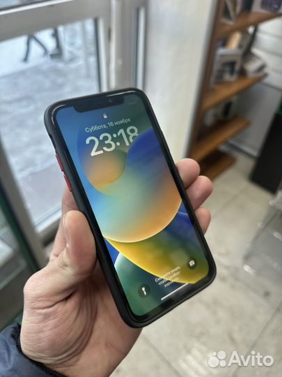 iPhone X, 256 ГБ