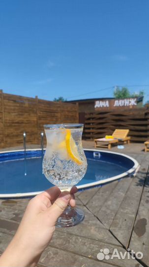 Зона отдыха с бассейном, беседкой, мангалом и дом