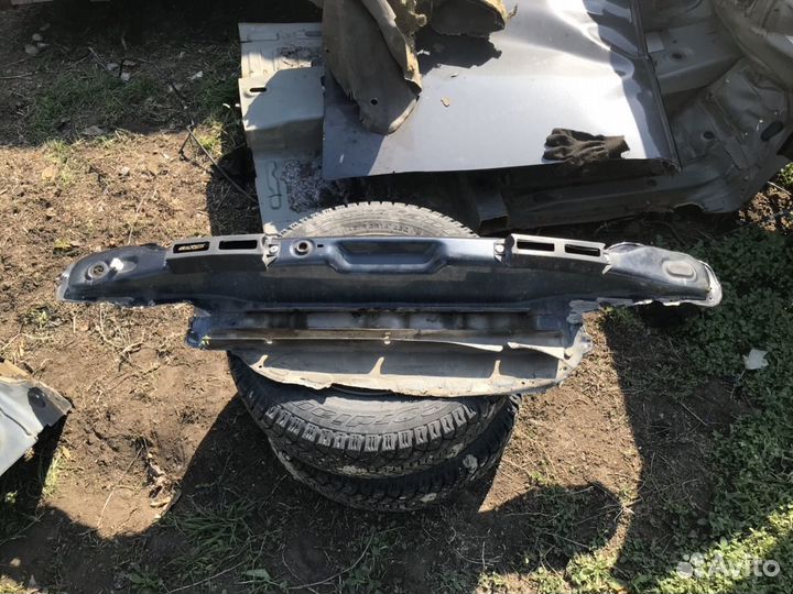 Панель задка Рено Логан