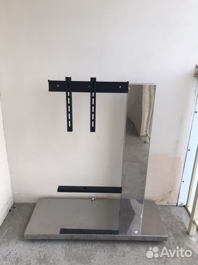 Настольная подставка для телевизора