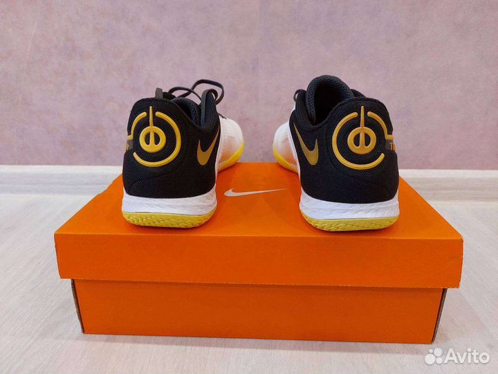 Бутсы мужские (футзалки) Nike React Legend 9