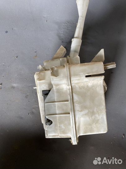 Бачок омывателя Nissan Teana 32 9475