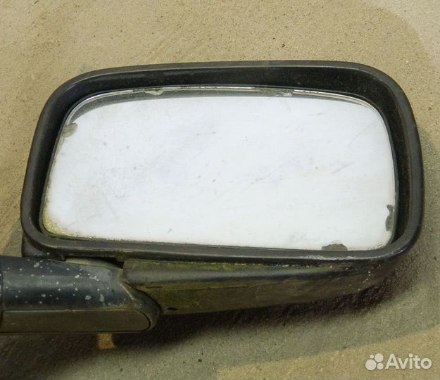 Зеркало правое VW Golf 2 (недочеты)