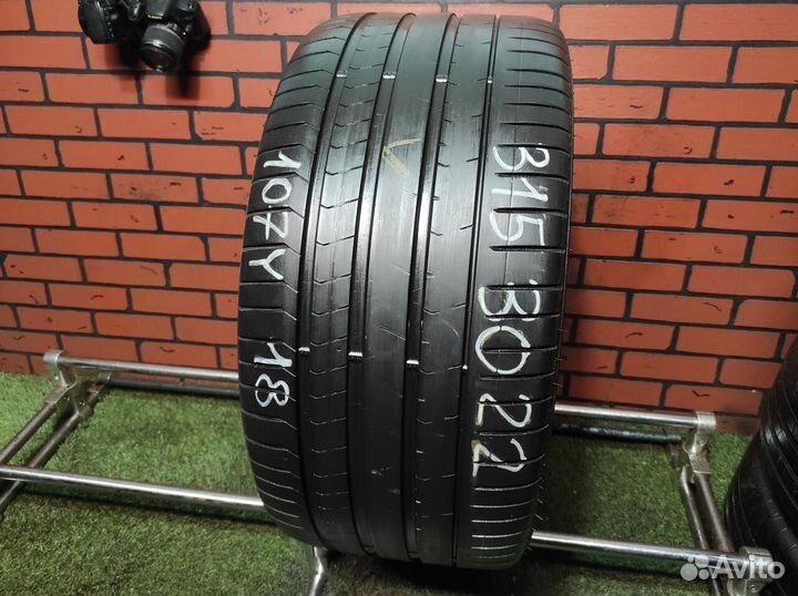 Pirelli P Zero 315/30 R22 107Y