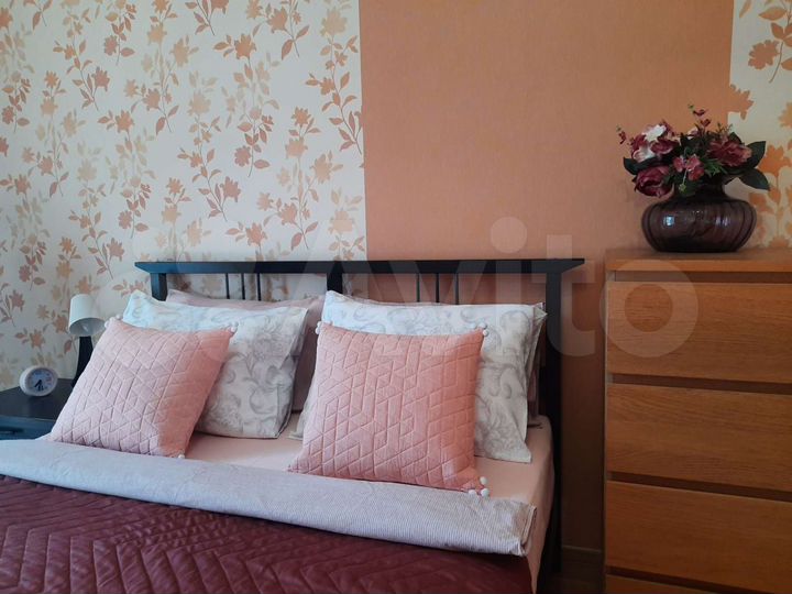 1-к. квартира, 49 м², 13/25 эт.