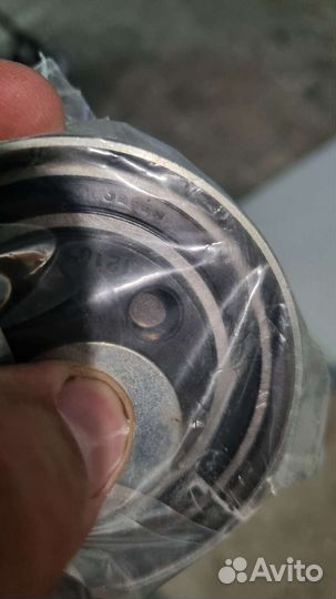 Натяжной ролик (натяжитель) ремня грм NTN