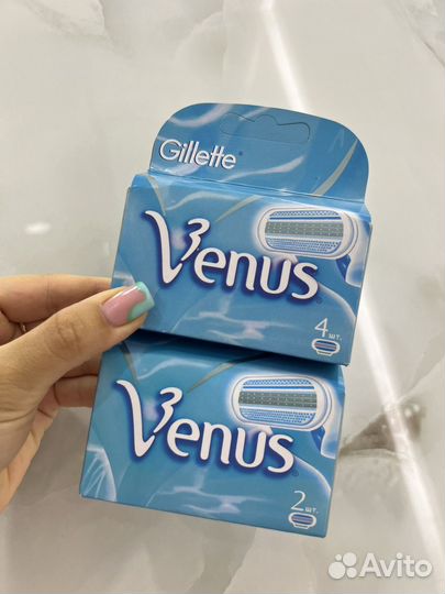 Лезвия Gillette Venus