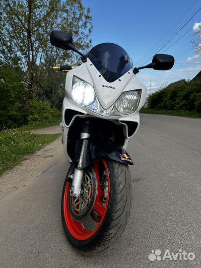 Хонда CBR 600F4