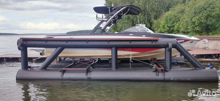 Понтон-подъемник для катеров (плавучий док)